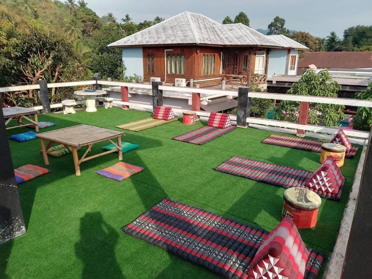 Billabong Hotel And Cafe Baan Tai Eksteriør bilde