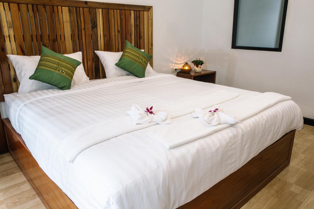 Billabong Hotel And Cafe Baan Tai Eksteriør bilde